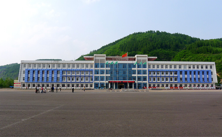 抚松县职业技术教育中心