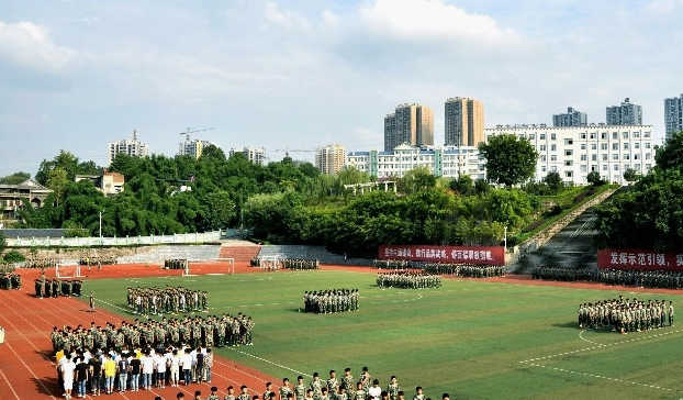 南京六合中等专业学校