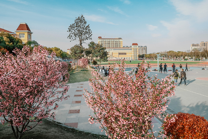 南宁东方民族艺术职业学校