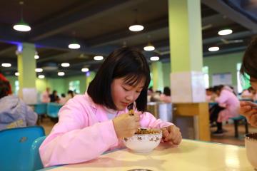 重庆市南丁卫生职业学校食堂